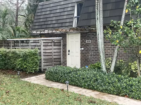1618 16th Ter, Palm Beach Gardens, FL 33418