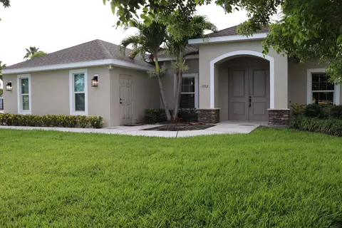 1352 SW Fletcher Ln, Port Saint Lucie, FL 34953