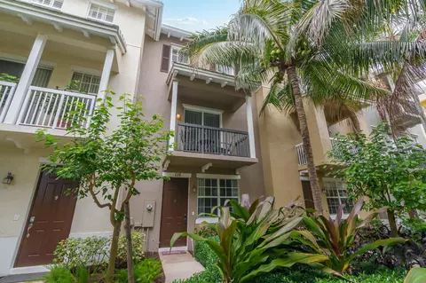 116 W Coda Cir, Delray Beach, FL 33444