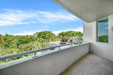 2301 Wilton Dr #R307, Wilton Manors, FL 33305