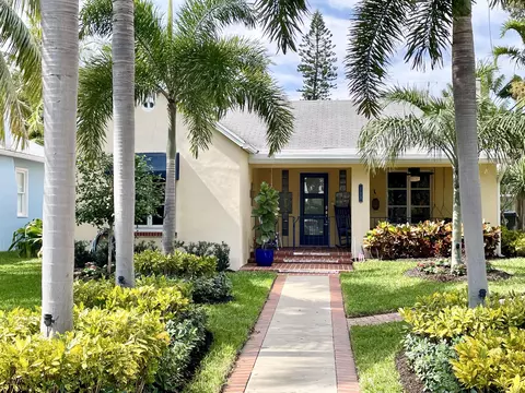 723 S Palmway, Lake Worth, FL 33460