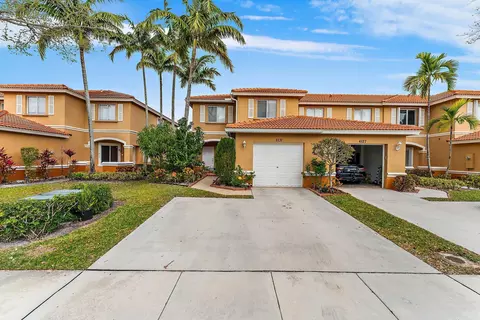 6131 United St, West Palm Beach, FL 33411