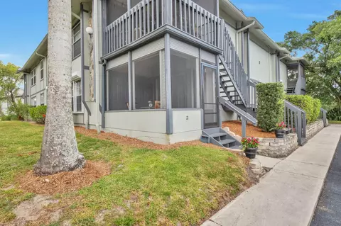 8420 SE Croft Cir #E-2, Hobe Sound, FL 33455
