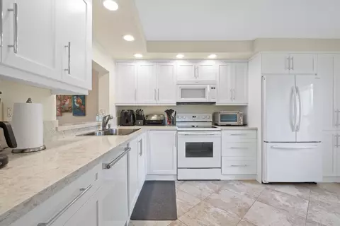 3365 Perimeter Dr #1215, Greenacres, FL 33467