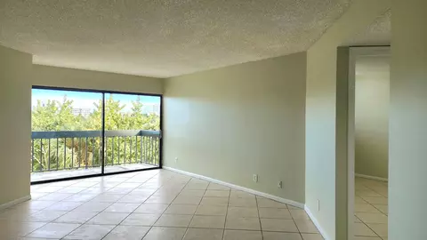 1720 N Congress Ave #411, West Palm Beach, FL 33401