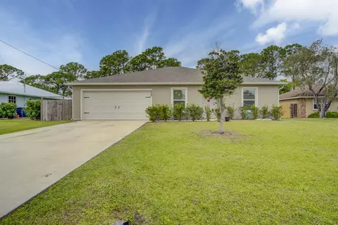 620 NW Kingston St, Port Saint Lucie, FL 34983