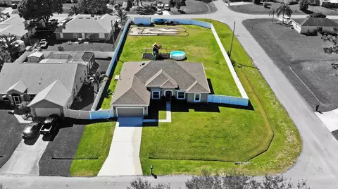 648 SW Colleen Ave, Port Saint Lucie, FL 34983
