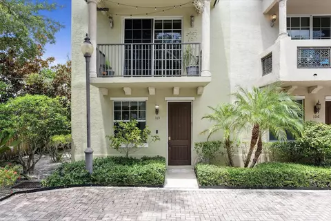 219 N L St #105, Lake Worth, FL 33460
