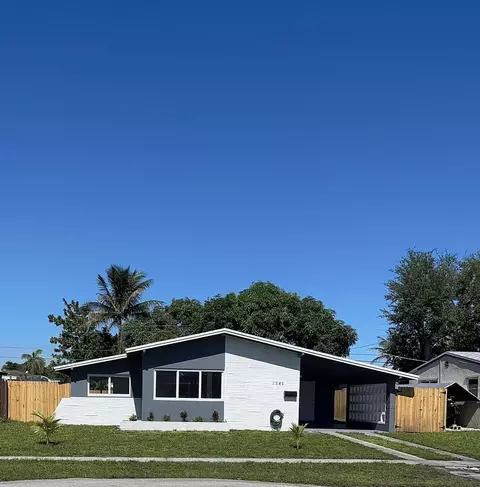 7281 Mcarthur Pkwy, Hollywood, FL 33024