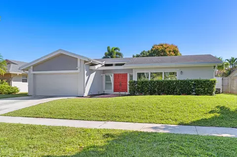 21566 Eucalyptus Way, Boca Raton, FL 33433