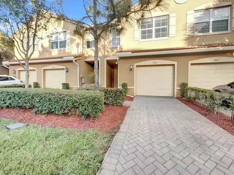 5962 Monterra Club Dr, Lake Worth, FL 33463