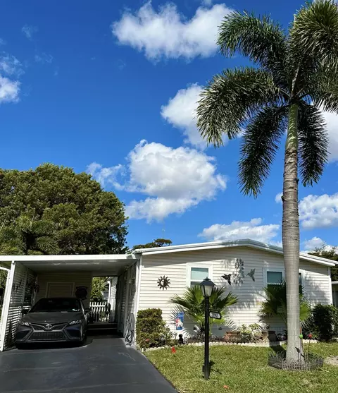 20903 Sunrise Dr, Boca Raton, FL 33433