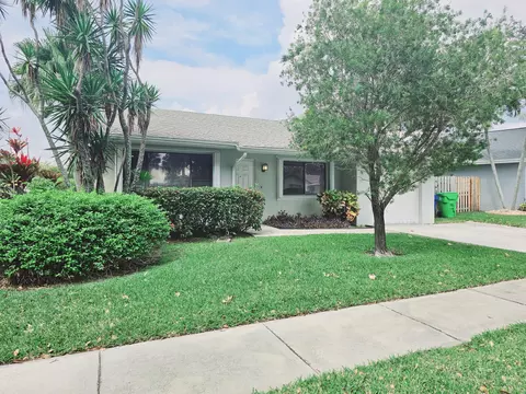 4921 NW 96th Ter, Sunrise, FL 33351