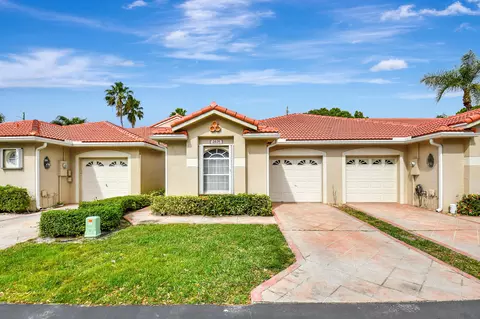 2635 Crabapple Cir, Boynton Beach, FL 33436