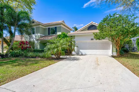 10266 Hunt Club Ln, Palm Beach Gardens, FL 33418