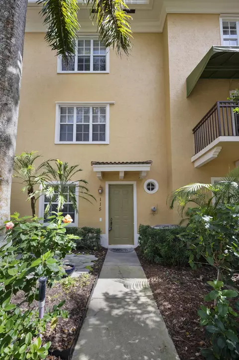 115 Apalachee Ln, Jupiter, FL 33458