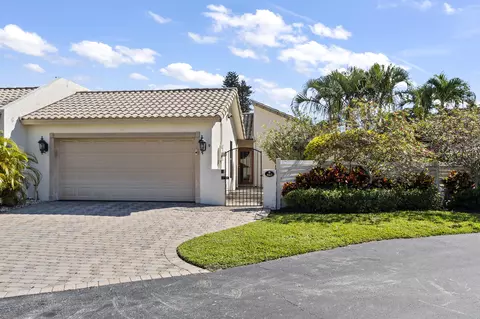 862 Camino Gardens Ln, Boca Raton, FL 33432