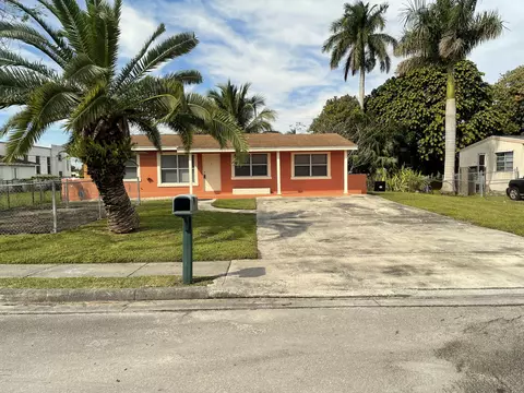 130 SW 5th Ave, South Bay, FL 33493