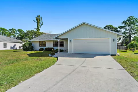 1625 SE Nancy Ln, Port Saint Lucie, FL 34983