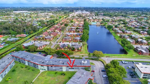 3200 Springdale Blvd #204, Palm Springs, FL 33461