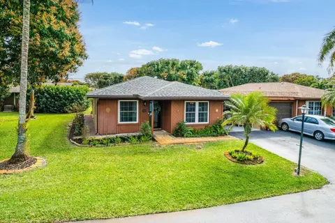 542 SE 28th Cir, Boynton Beach, FL 33435