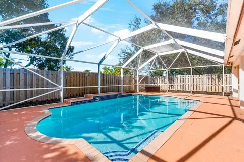 1046 Park Hill Dr, West Palm Beach, FL 33417