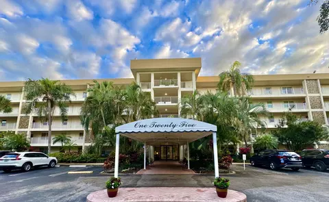 4000 Cypress Grove Way #108, Pompano Beach, FL 33069