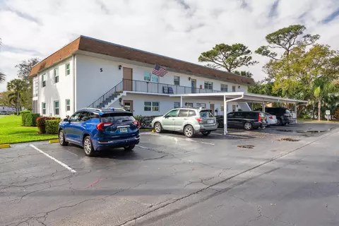 2950 SE Ocean Blvd #5-4, Stuart, FL 34996