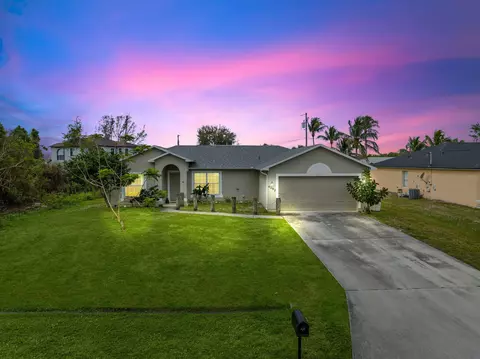4292 SW Elaine Ct, Port Saint Lucie, FL 34953