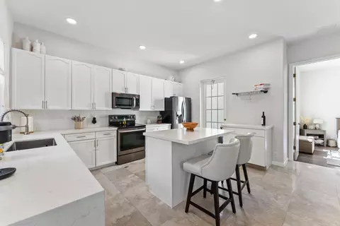 2519 NW 4th Ct, Boynton Beach, FL 33426