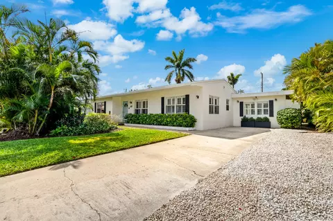 1707 Crest Dr, Lake Worth, FL 33461