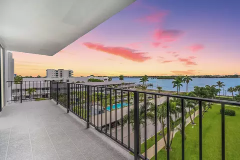 3800 Washington Rd #512, West Palm Beach, FL 33405