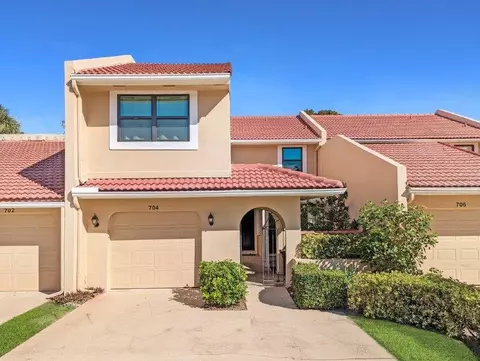 704 Windermere Way, Palm Beach Gardens, FL 33418