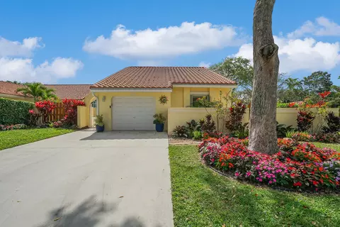 2140 NW 17th St, Delray Beach, FL 33445