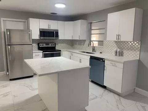 11 SW 13th Ave, Delray Beach, FL 33444