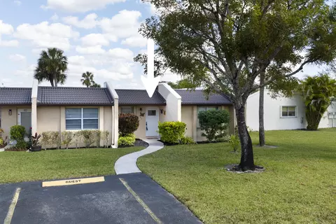 237 Lake Meryl Dr, West Palm Beach, FL 33411
