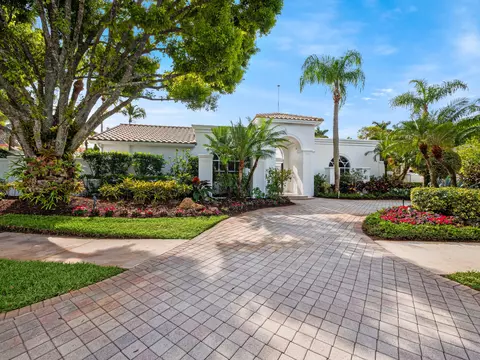 19 St George Pl, Palm Beach Gardens, FL 33418