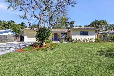 210 NW 6th Ave, Boca Raton, FL 33432