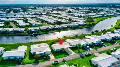 701 Canal Way, Boynton Beach, FL 33426