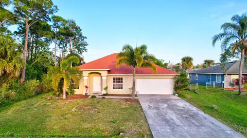1137 SW Ithaca St, Port Saint Lucie, FL 34983