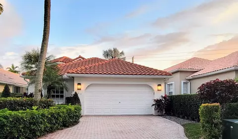 5310 Brookview Dr, Boynton Beach, FL 33437