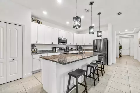 1841 SW Clambake Ave, Port Saint Lucie, FL 34953