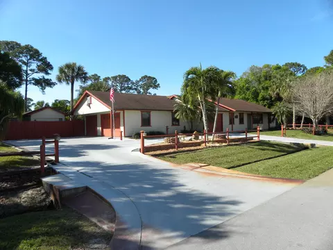 1118 SW Babcock Ave, Port Saint Lucie, FL 34953