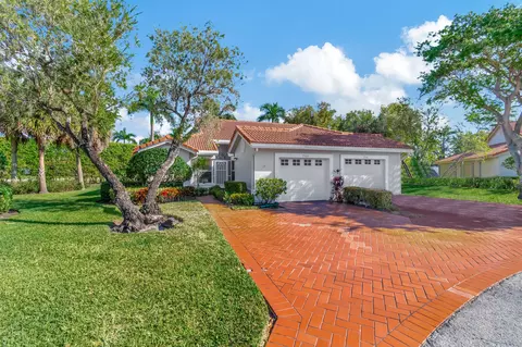 7555 Seafoam Ct, Boynton Beach, FL 33437