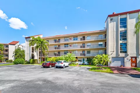 27 Abbey Ln #103, Delray Beach, FL 33446
