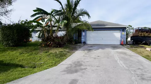 933 SW Liberty Ave, Port Saint Lucie, FL 34953