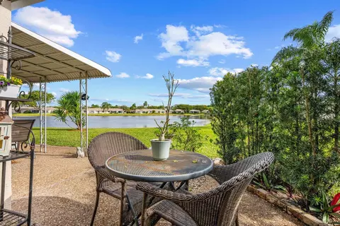 8901 Belle Aire Dr #364, Boca Raton, FL 33433