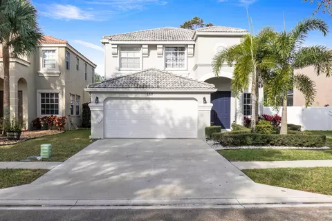 1311 Isleworth Ct, Royal Palm Beach, FL 33411