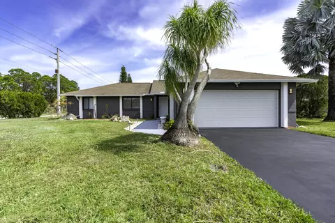 1501 SE Flintlock Rd, Port Saint Lucie, FL 34952
