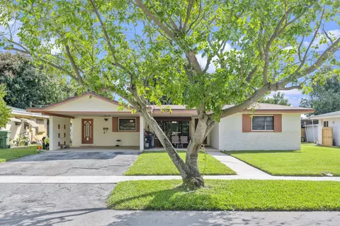 420 SW 29th Ter, Fort Lauderdale, FL 33312
